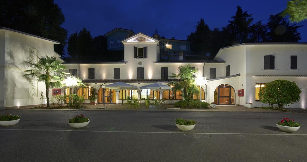 Hotel Ristorante La Grotta Castiglione Delle Stiviere Exteriör bild