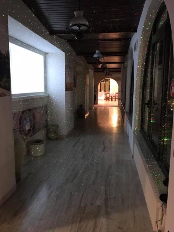 Hotel Ristorante La Grotta Castiglione Delle Stiviere Exteriör bild
