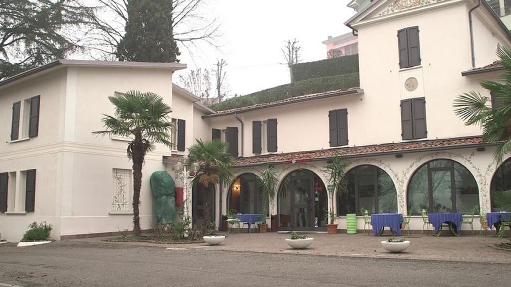 Hotel Ristorante La Grotta Castiglione Delle Stiviere Exteriör bild